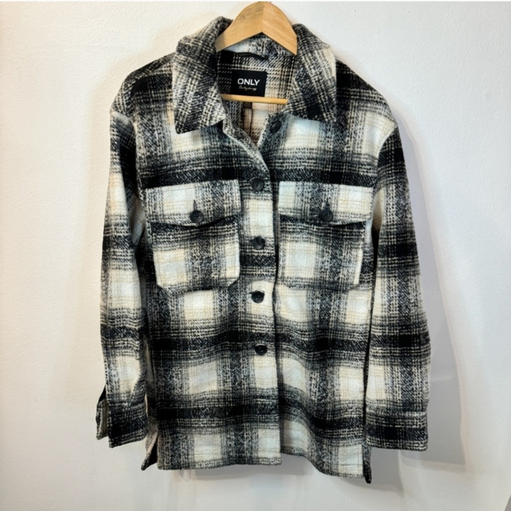 NWT Only Shacket checkered/ plaid